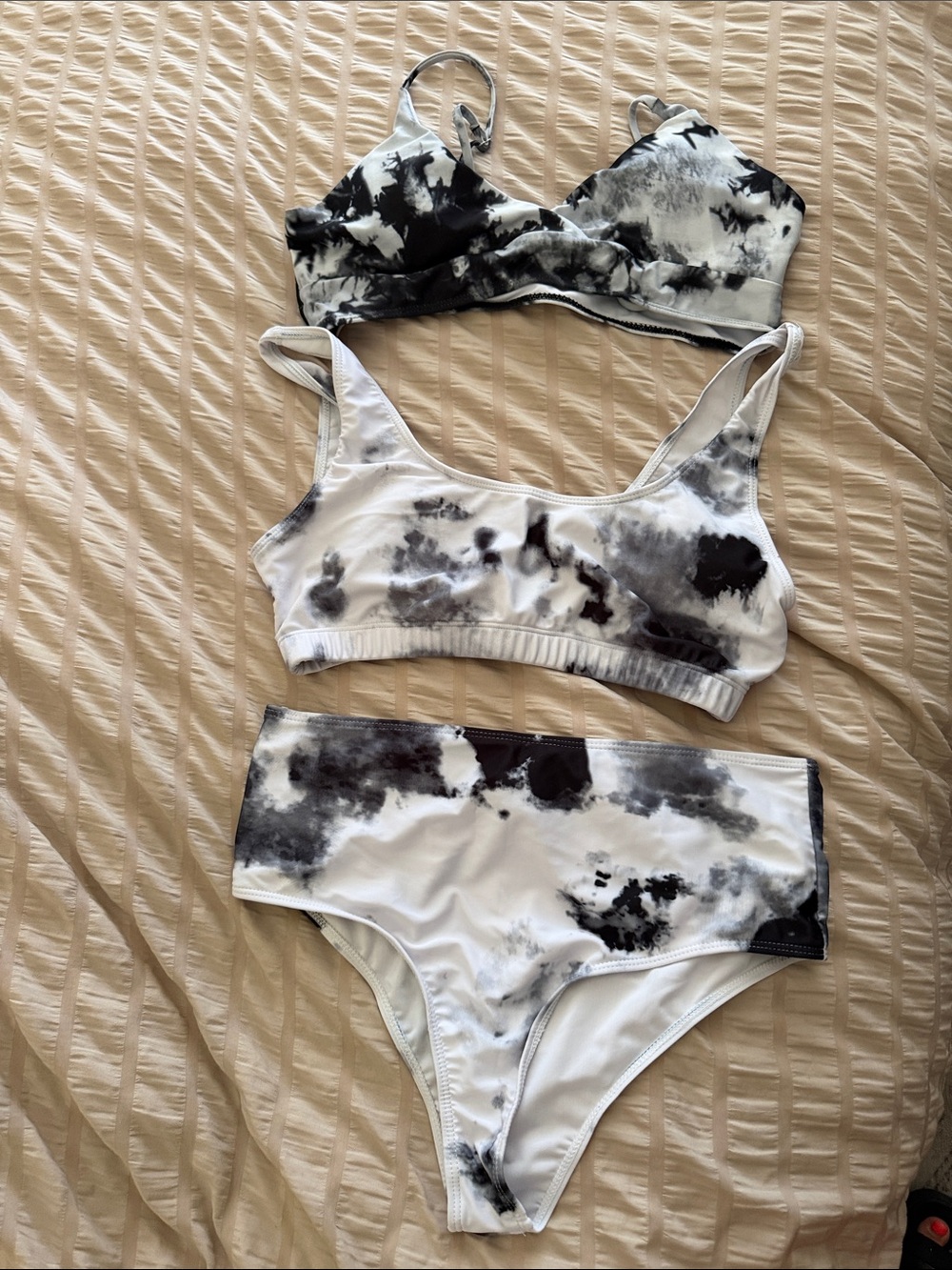 SHEIN Black & White Tie-Dye Three-Piece Swim Set